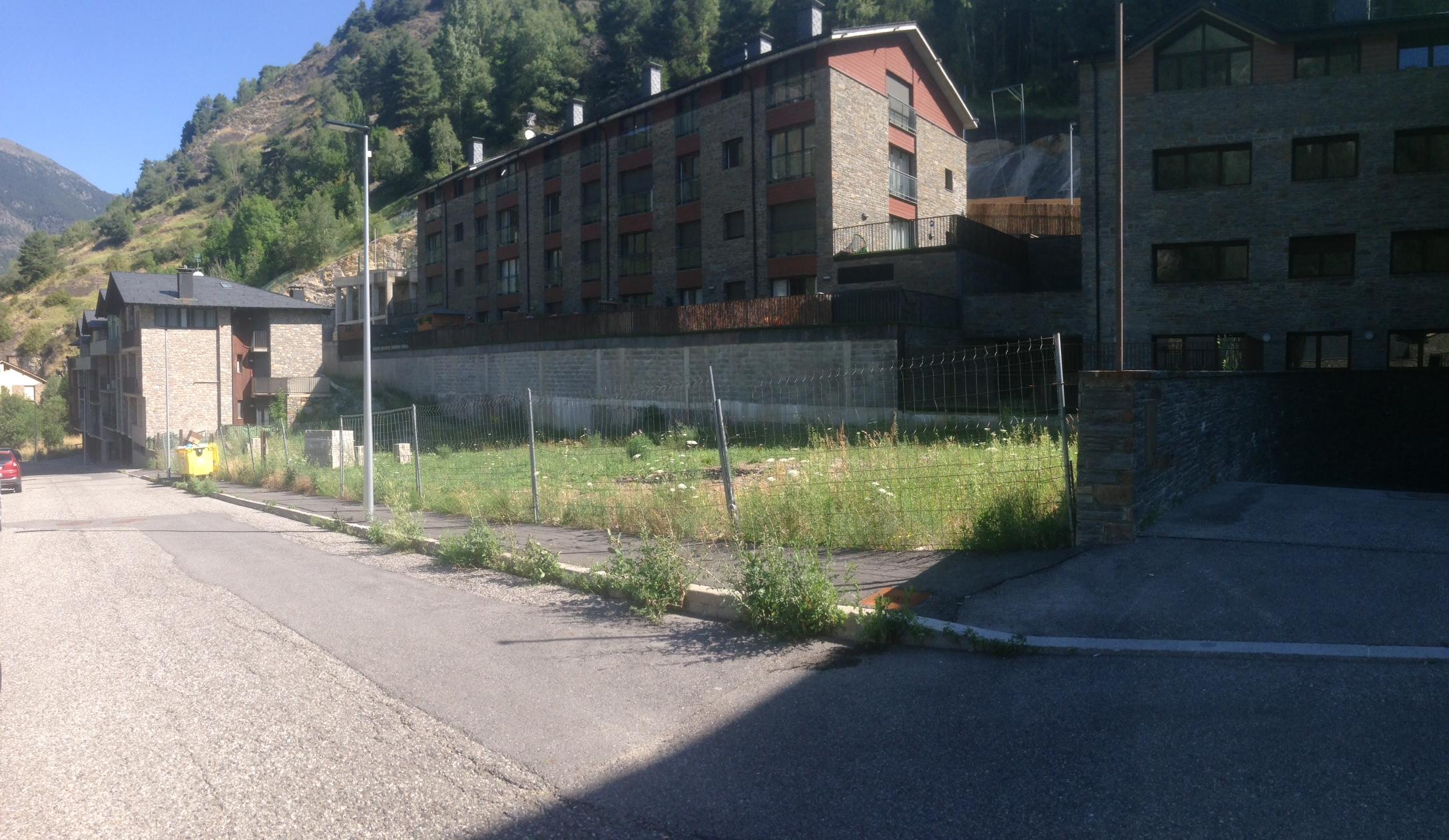 Terreno en venta en Ordino, 710 metros