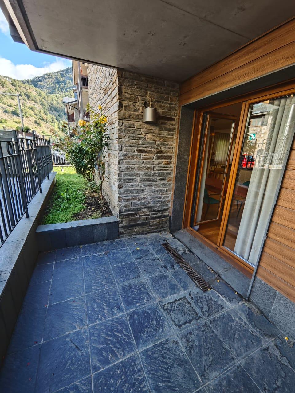 Piso en venta en Ordino, 2 habitaciones, 110 metros