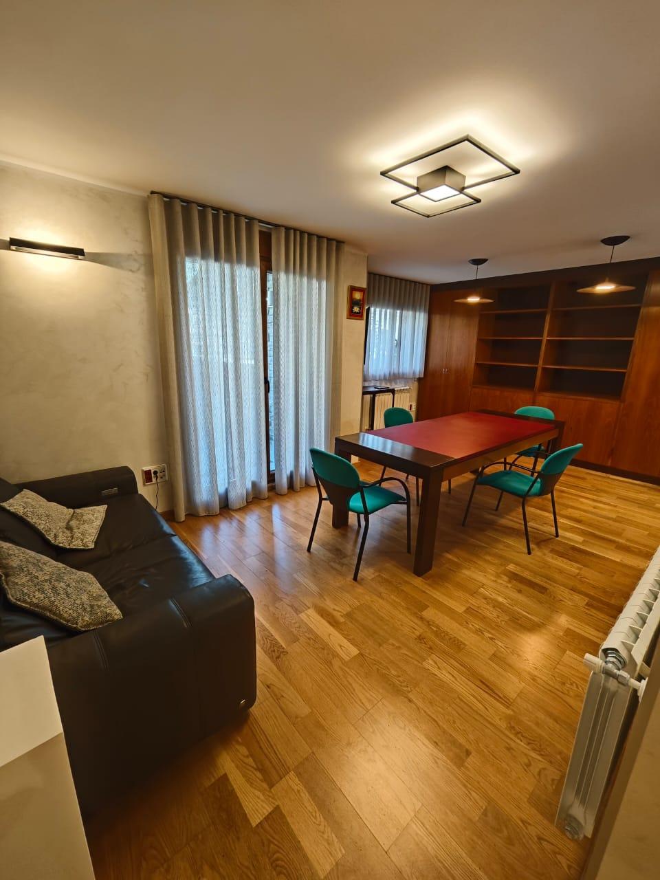 Piso en venta en Ordino, 2 habitaciones, 110 metros