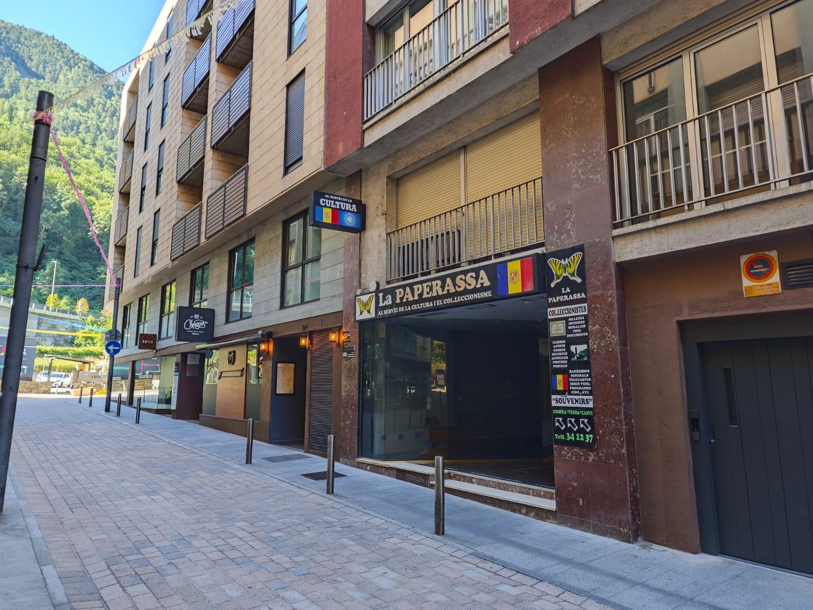 Local comercial de alquiler en Escaldes Engordany, 92 metros