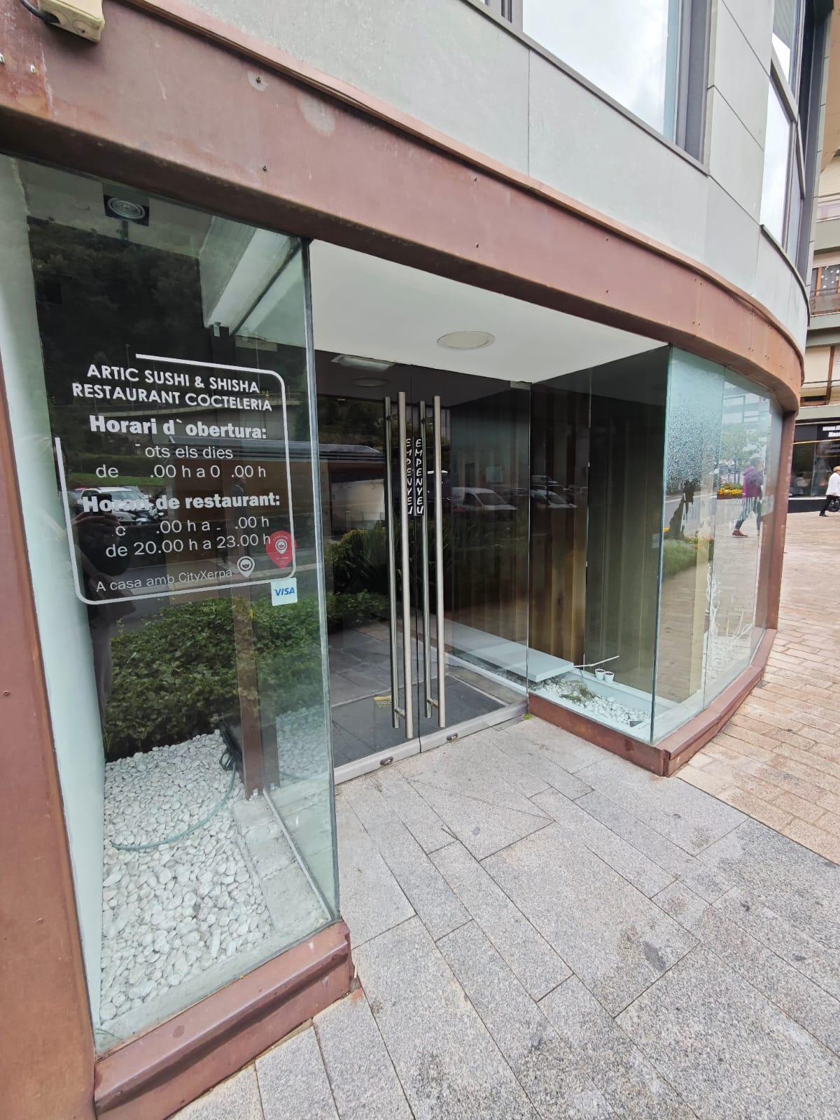 Local comercial de alquiler en Escaldes Engordany, 156 metros