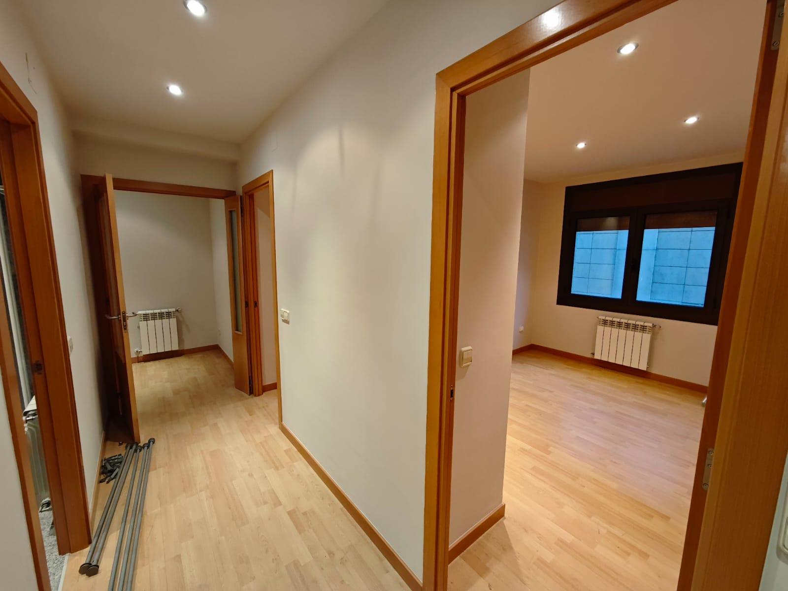 Piso de alquiler en Andorra la Vella, 3 habitaciones, 120 metros