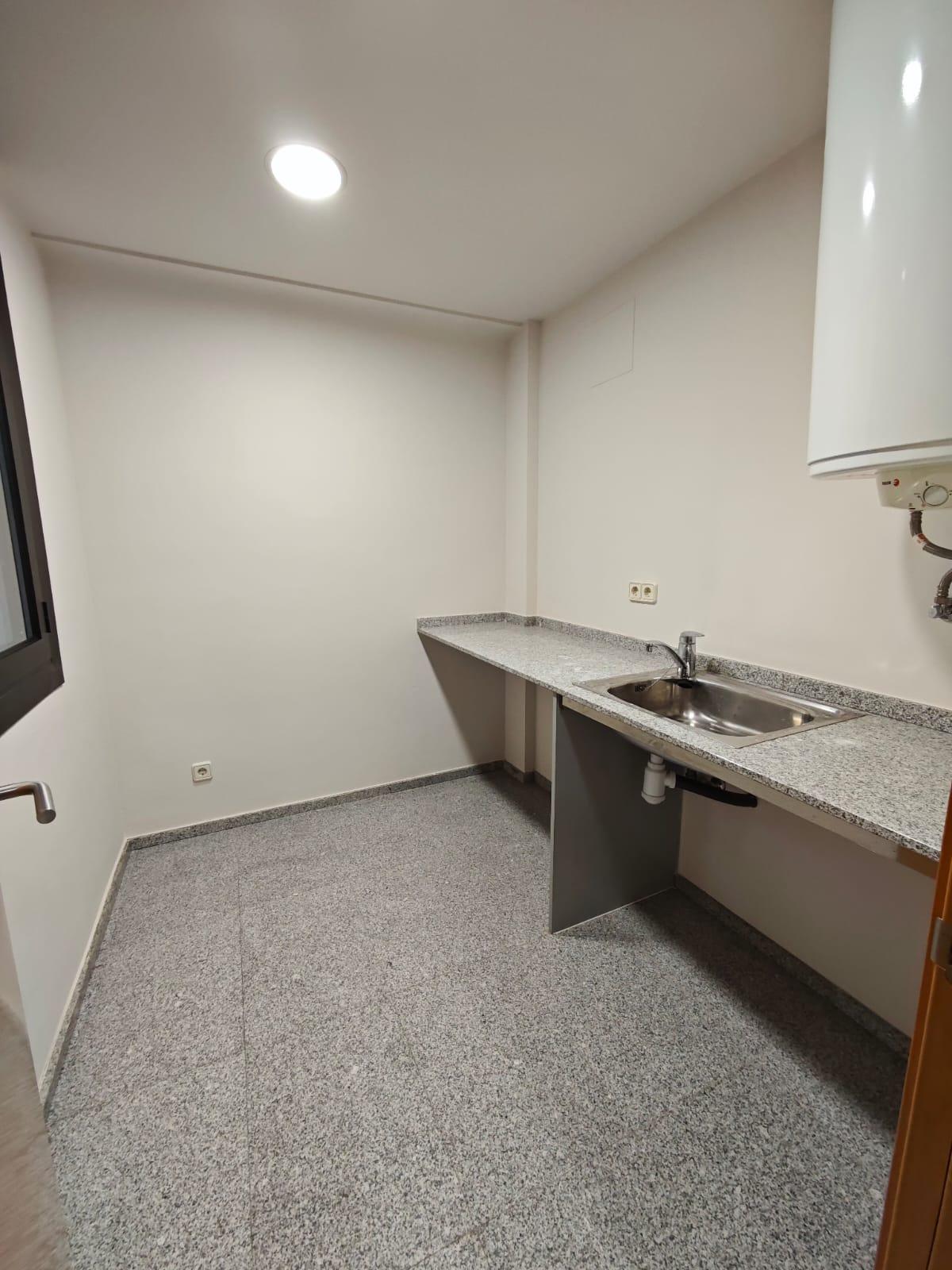 Piso de alquiler en Andorra la Vella, 3 habitaciones, 120 metros